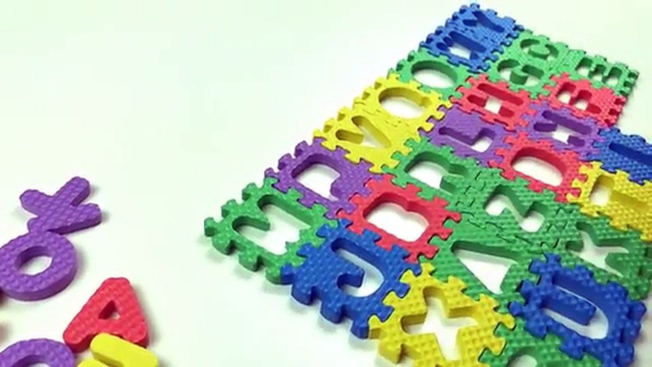 Learn ABC (Alphabets) , Numbers and Colors with squishy colorful puzzle. Lets play kids.