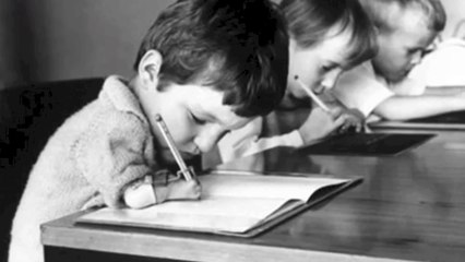 Ayla Çelik - Kim Engel Olabilir Sana