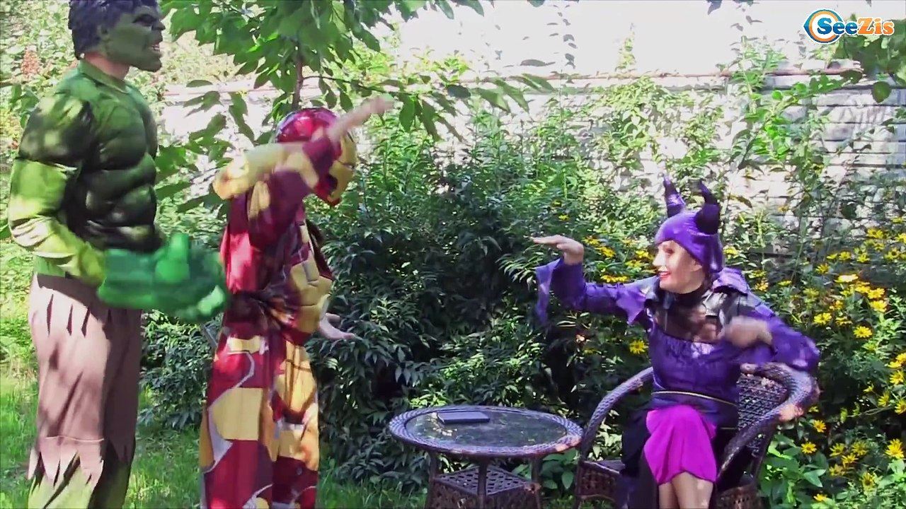 Frozen Elsa & Spiderman Hulk Becomes Small Princess Anna, Maleficent, Spidergirl Superheroes IRL