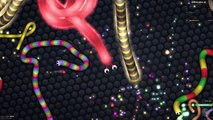 TROLLING ESCAPES FROM QUAD TRAPS - New Skin On Slither.io Playing As A Slug?! - Top Player Trolling!