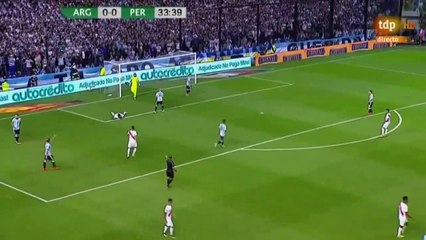 Argentina vs Peru - Jefferson Farfán Hits the Post Incredible Miss