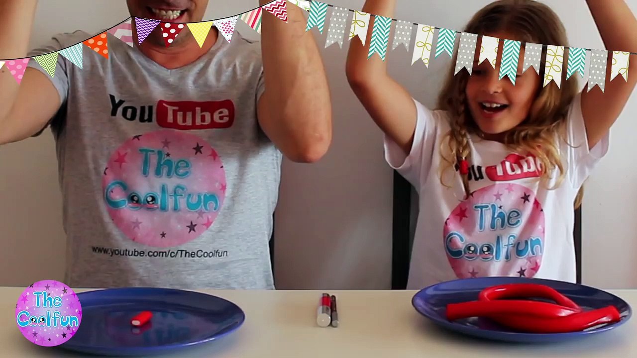 GUMMY BIG VS GUMMY SMALL CHALLENGE / GOMINOLAS GRANDES VS GOMINOLAS PEQUEÑAS / THE COOLFUN