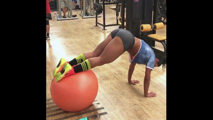 Gracyanne Barbosa - Exercícios para Abdômen (28_09_2017)-vjIUseoy7hY