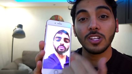 ردة فعل أخوي يوم شاف الغرفه فيها 10.000 صورة له !! لا يفوتكم !