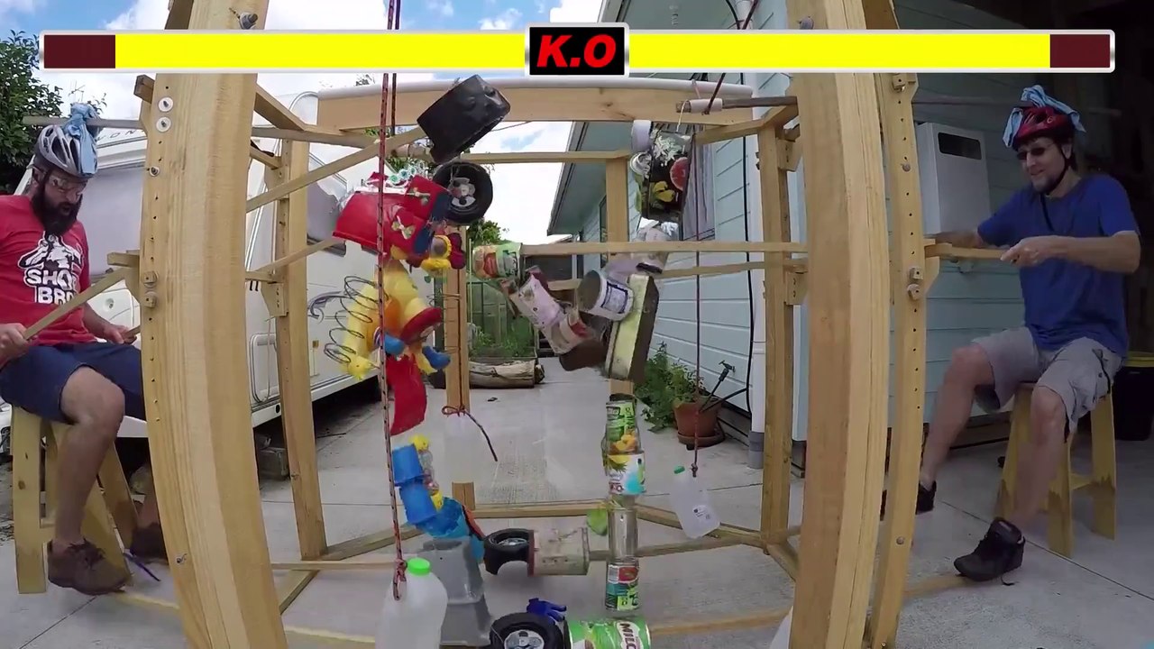 FUNNY HANDMADE ROBOTS FIGHT   Video Pizza