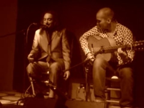 A la guitarra Eduardo cortes y el Coco al cante!!