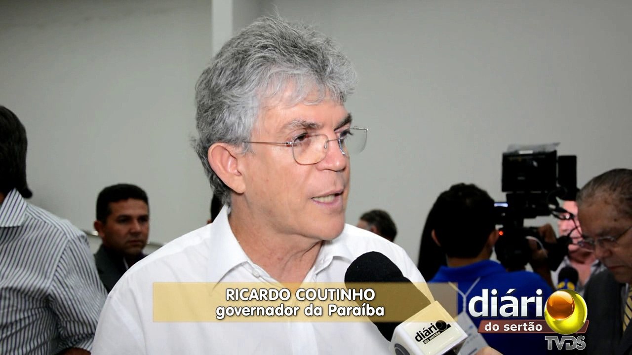 Governador Ricardo Coutinho fala sobre o escândalo da lagoa de João Pessoa