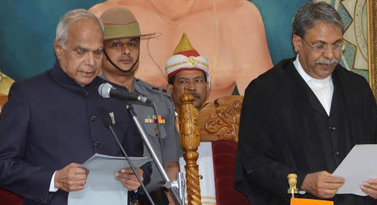 தமிழகத்தின் புதிய ஆளுநர் பன்வாரிலால் புரோஹித் இன்று பதவியேற்றார்-வீடியோ