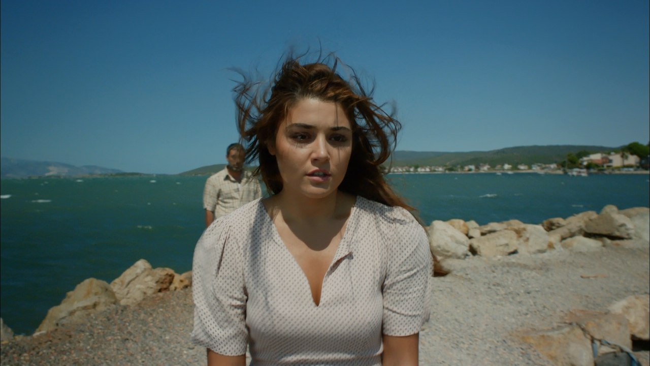 Siyah İnci 2. Bölüm Hazal Vural'ı İhbar Edecek mi?