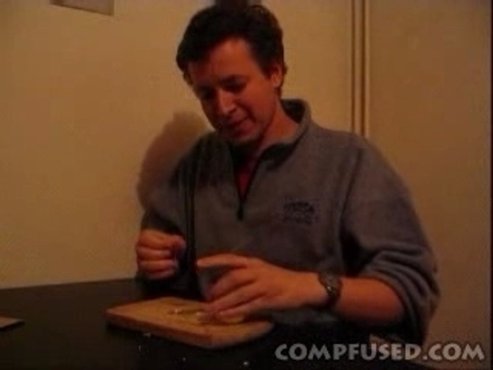 Ouverture oeuf dur en 5 secondes