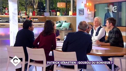 Patrick Sébastien raconte dans "C à vous" avoir échangé avec François Hollande la nuit des attentats du 13 novembre 2015