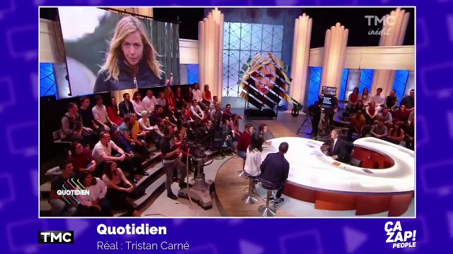 Baiser langoureux entre Astrid et Florian (LVDA2) - ZAPPING PEOPLE DU 04_10_2017-hPCtVHKi7WU
