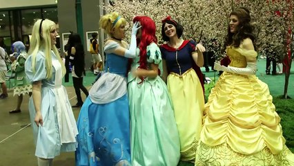 Sexy Cosplay at Anime Expo 2014!