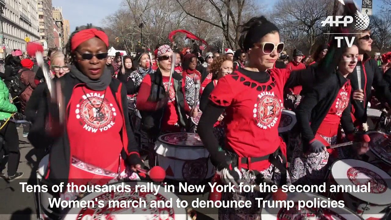 Tens of thousands in New York join anti-Trump Women's March