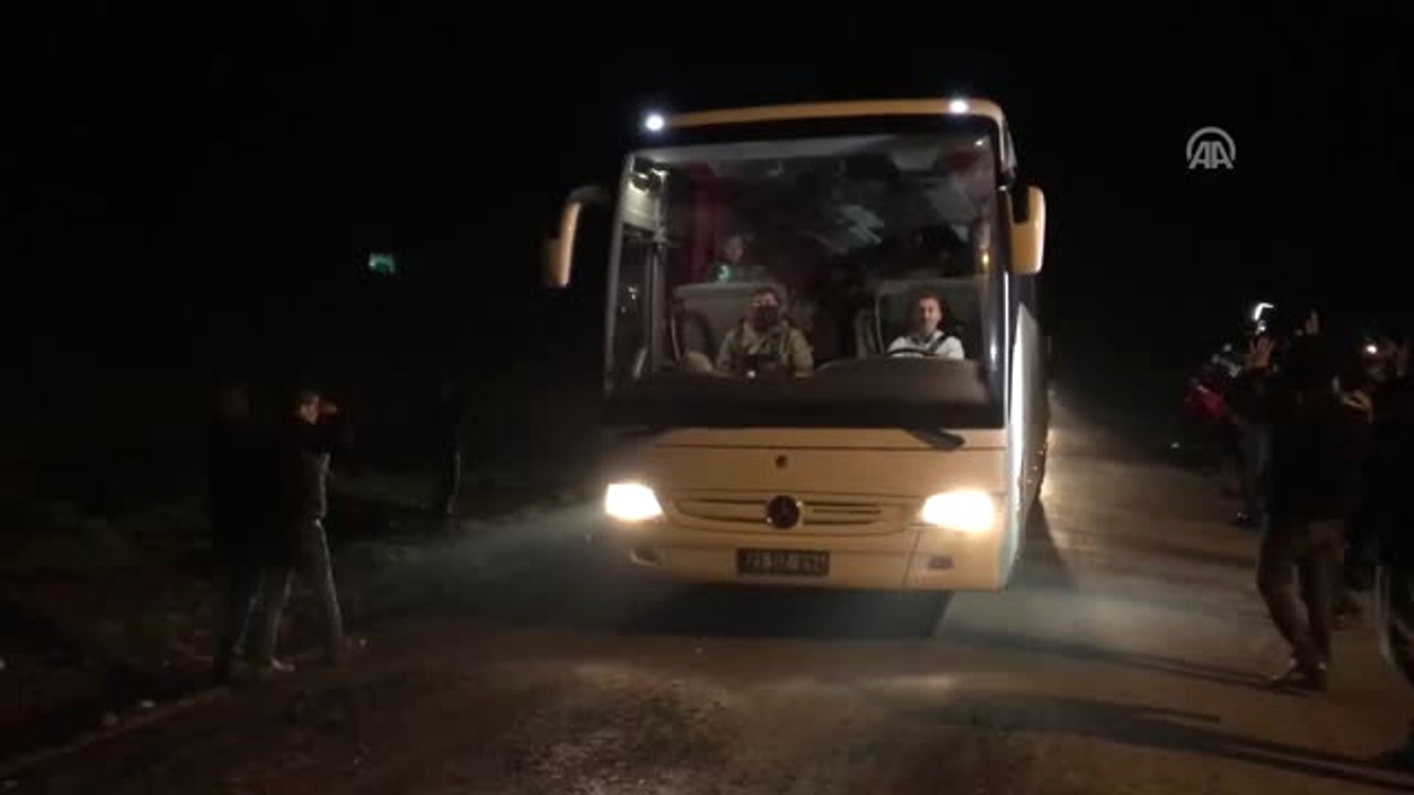 Sınır Birliklerine Obüs ve Tank Sevkiyatı Yapılıyor