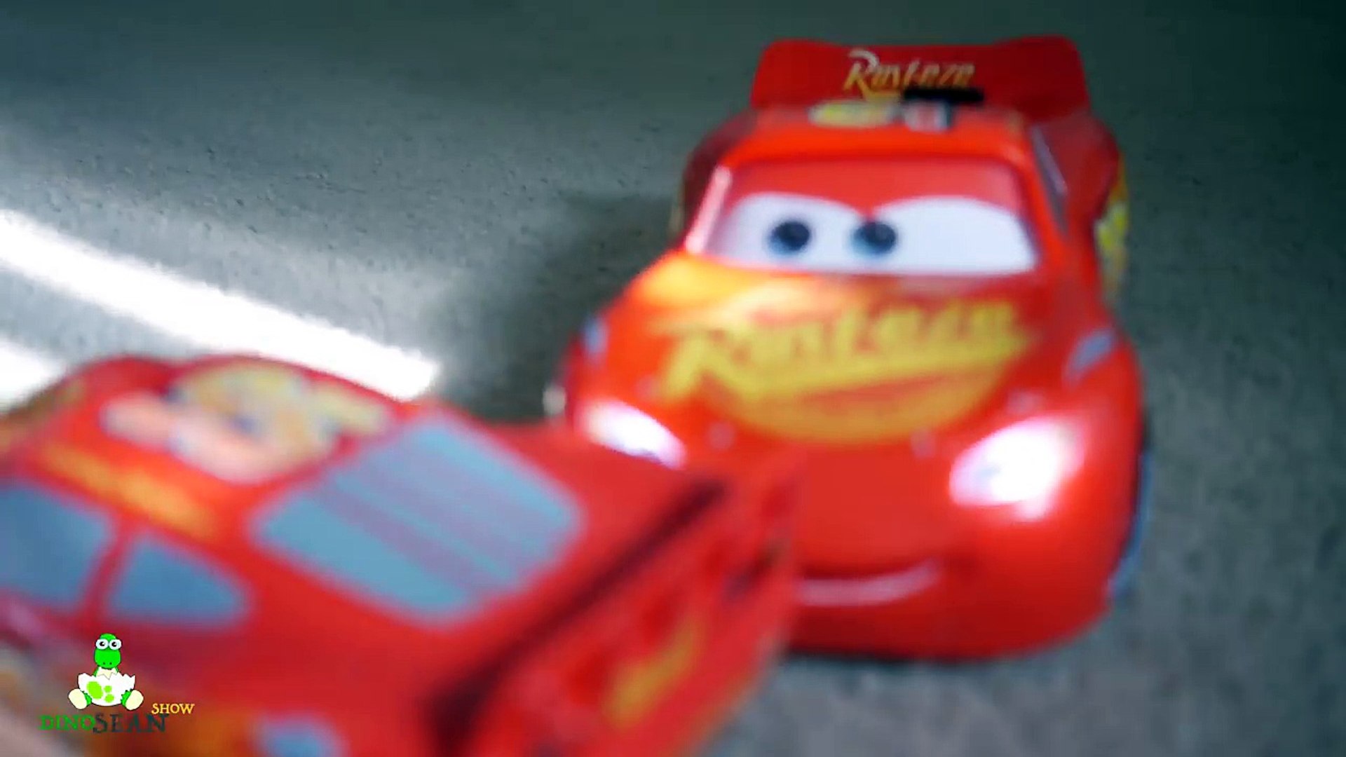 Cars 3 Lightning Mcqueen Crazy Crash And Smash Rc Car Thinkway Toys No  Remote .