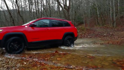 2019 Jeep Cherokee Trailhawk Driving Video