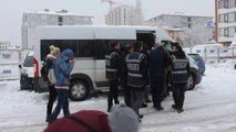 Van'da 1.8 Milyon Liralık Vurgun Yapan Dolandırıcılar Tutuklandı