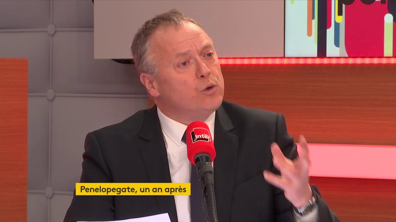 Manuel Valls : "La social-démocratie n'a pas su répondre à la question de l'islam politique"