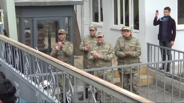 Gönüllü Asker Olmak İsteyenler Askerlik Şubesine Koştu