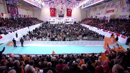 Başbakan Yıldırım: 'Hava harekatıyla başladığımız Zeytindalı operasyonu bugün karadan Mehmetçiğin tepelerine binmesiyle devam ediyor' - ÇANAKKALE