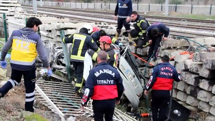 Trafik kazası: 4 ölü, 2 yaralı - MANİSA