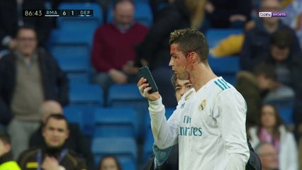 Buteur et amoché, CR7 se sert de son téléphone pour constater les dégâts
