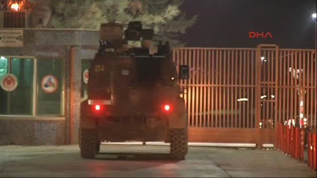 Kilis-Öncüpınar Sınır Kapısı'nda Askeri Sevkiyat Devam Ediyor