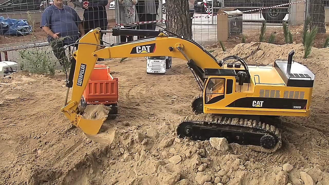 RC Trucks, RC Camiones, RC Fahrzeuge, rc excavator, maquinas rc