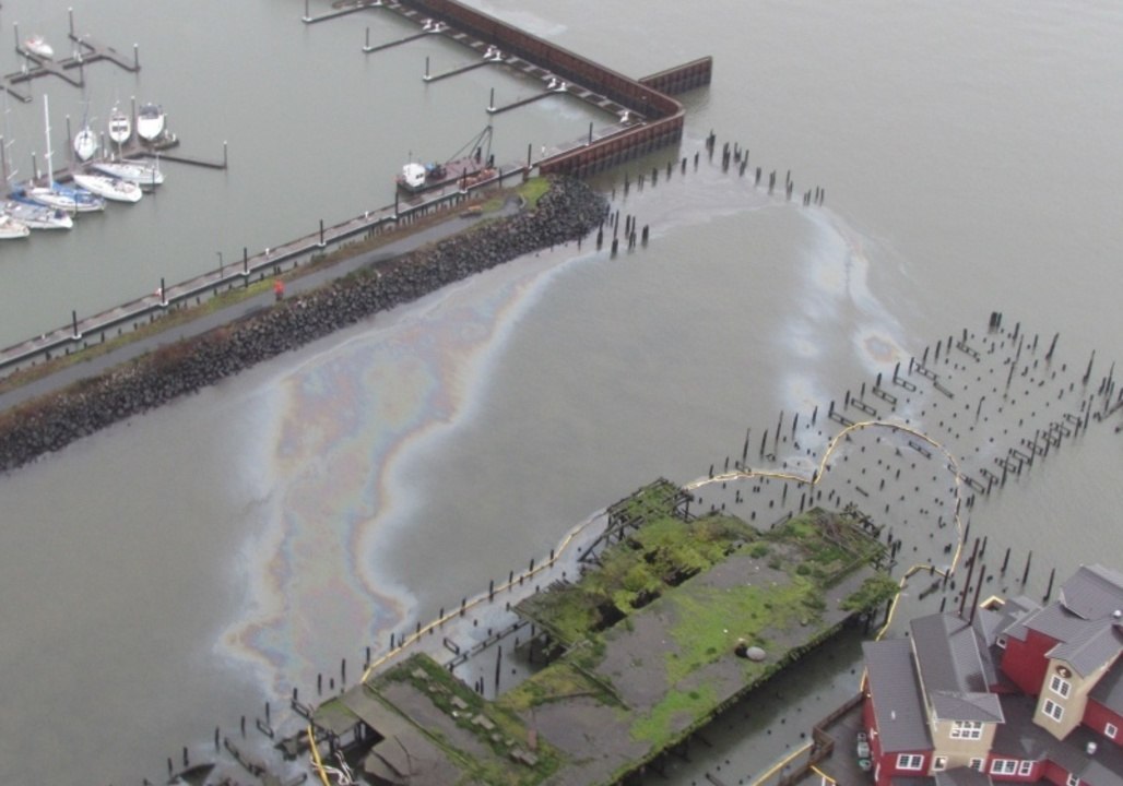 Oil Spills Into Oregon's Columbia River