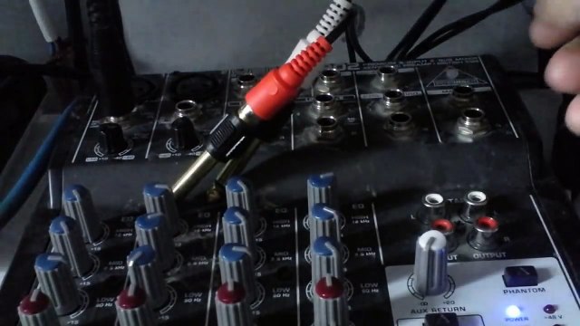 How to set up a basic audio mixer (Audio mixer tutorial 1)