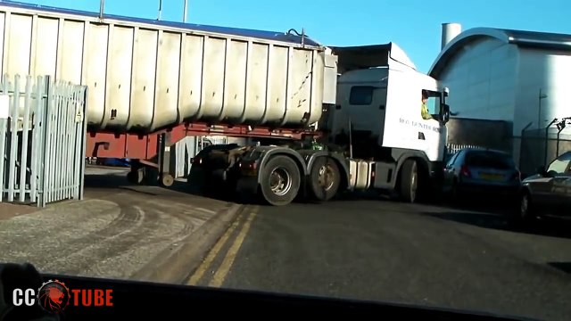 Amazing Trucks Driving Skills - Awesome Semi Trucks Drivers - Extreme Lorry Drivers WIN