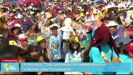 Papa Francisco pidió a fieles que lo acompañen con canto, pero no sabían la letra