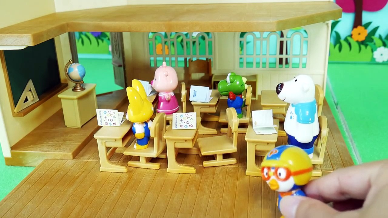 뽀롱튜브 공포특집 교실에 나타난 귀신 교실에 왠 귀신이야~~꺄악