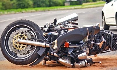 2 "Moge" Vs Mobil Tabrakan di Kebayoran Baru