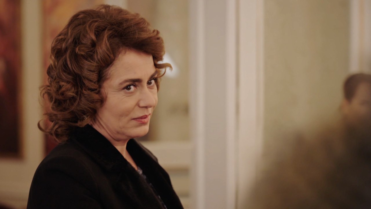 Fazilet Hanım ve Kızları 31. Bölüm Fazilet Hanım'dan Gözdağı