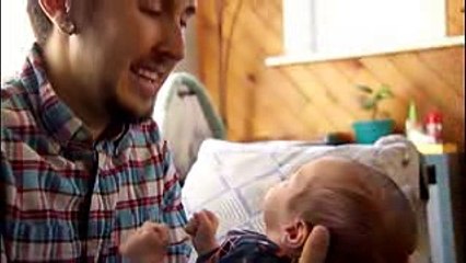 Transgender Man Gives Birth to Baby Boy in Oregon | Video