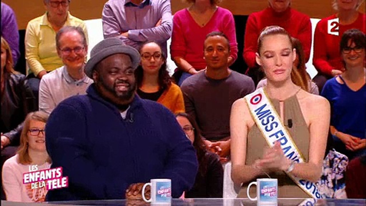 Issa Doumbia avoue face à elle qu'il n'aurait pas misé sur Maëva Coucke pour devenir Miss France ! Regardez