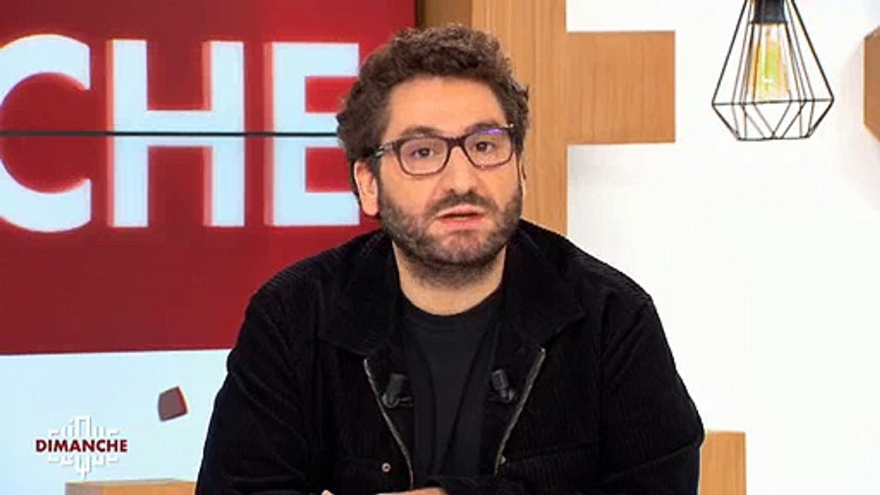 Générique de l'émission de Canal Plus, "Clique Dimanche"