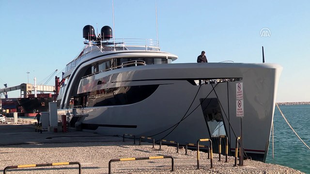 Antalya Serbest Bölgeden geçen yıl 33 yat denize indirildi - ANTALYA