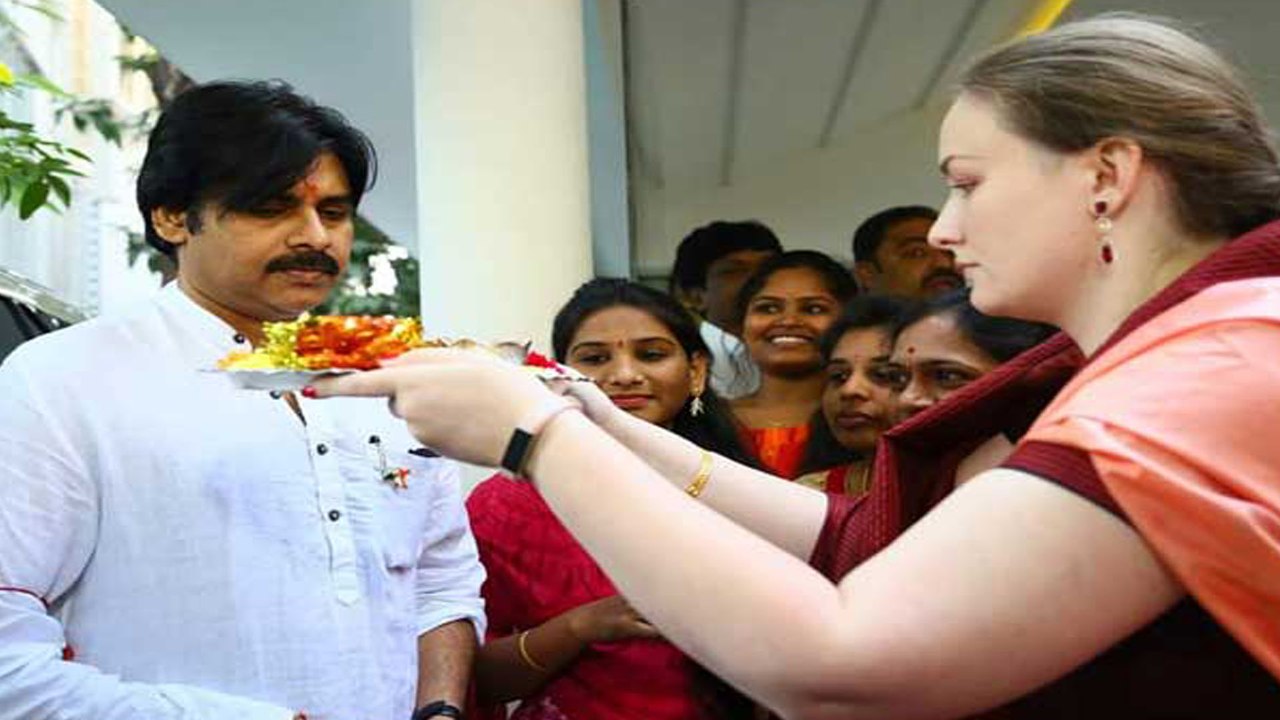 కాంగ్రెసుకు గుబులు, తెలంగాణలో పవన్ పక్కా ప్లాన్‌ !