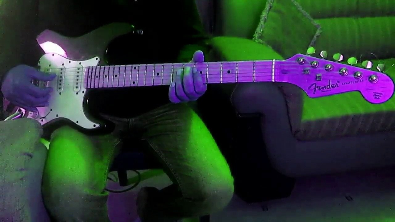 Sultan of swing Mark Knopfler Guitar review