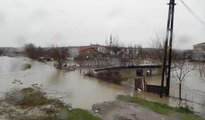 Lüleburgaz'da dere taştı, evler sular altında kaldı