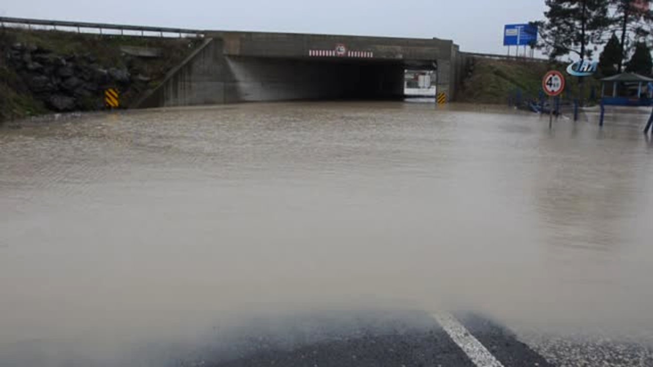 Sağanak Yağmur Sonrası Hayrabolu Deresi Taştı