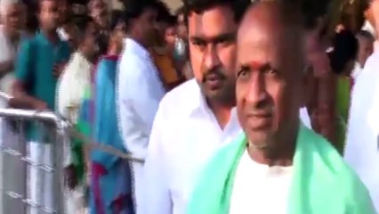 பதில் சொல்லாமல் போன இளையராஜா- வீடியோ