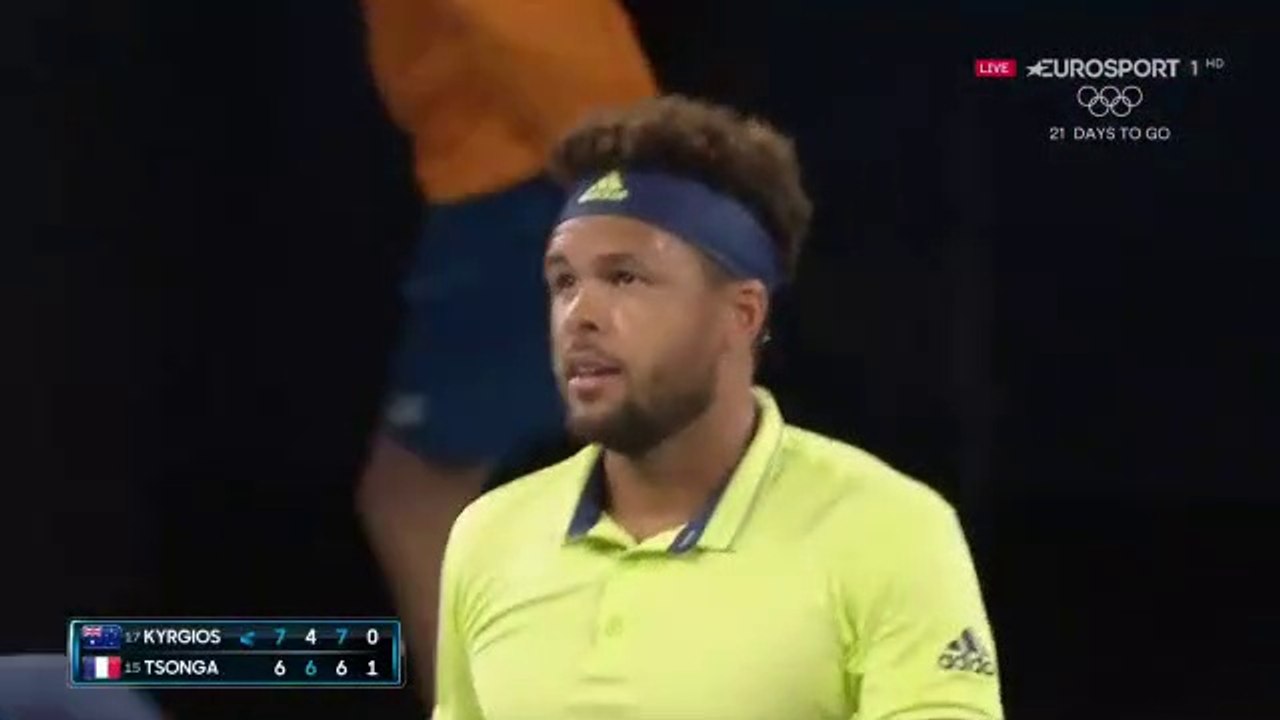 Jo-Wilfried Tsonga très en colère contre un spectateur en plein match (Open d'Australie)