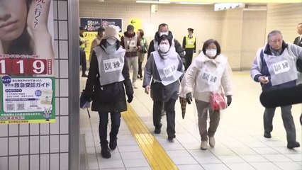 도쿄 첫 미사일 대피훈련...아베 "국방력 강화할 것" / YTN