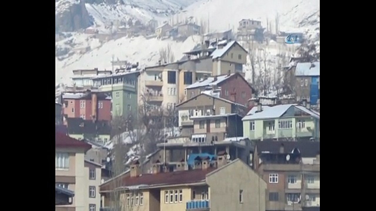 Hakkari'de askeri üs bölgesine alçak saldırı: 3 askerimiz yaralandı