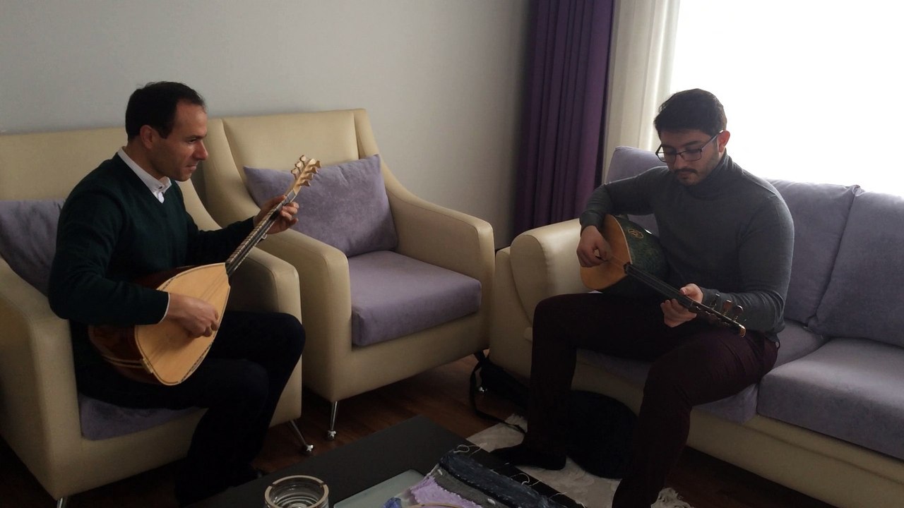 Şu Metrisin Önü...Çankaya/ANKARA'da Özel Bağlama Dersi 0 538 316 83 06