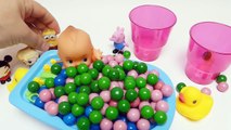 Baby Doll Bathtime with Toys & Gumballs & Learn Colors